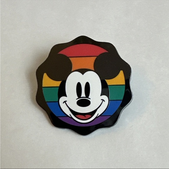 Mickey Mouse Disney Pride Collection 2024 Rainbow Pin (Limited Edition)- NEW - Picture 1 of 13